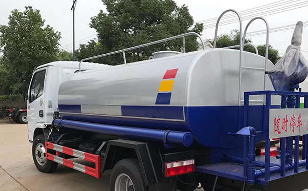 ���������|�L(f��ng)С��������ˮ܇��ʲô��ô����ُ(g��u)�I